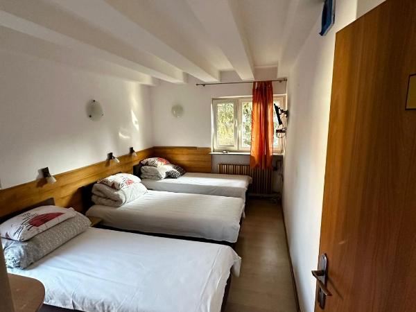 Hostel Tolek : photo 1 de la chambre chambre triple
