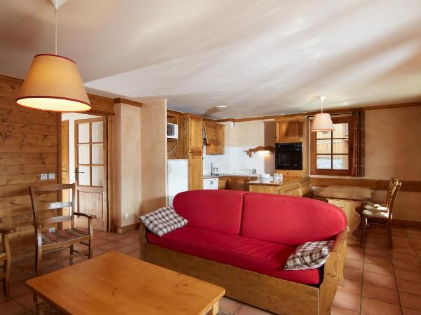 CGH Résidences & Spas les Chalets du Soleil Authentiques : photo 8 de la chambre appartement 4 chambres (10 adultes)