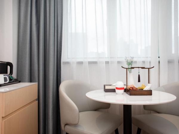 VX Hotel Shanghai Yixian Road Dabaishu : photo 4 de la chambre chambre double