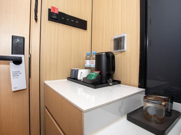 VX Hotel Shanghai Yixian Road Dabaishu : photo 7 de la chambre chambre lits jumeaux supérieure