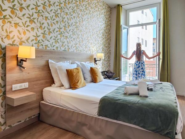 Aparthotel AMMI Nice Massena - ex Ajoupa : photo 1 de la chambre studio double supérieur avec balcon