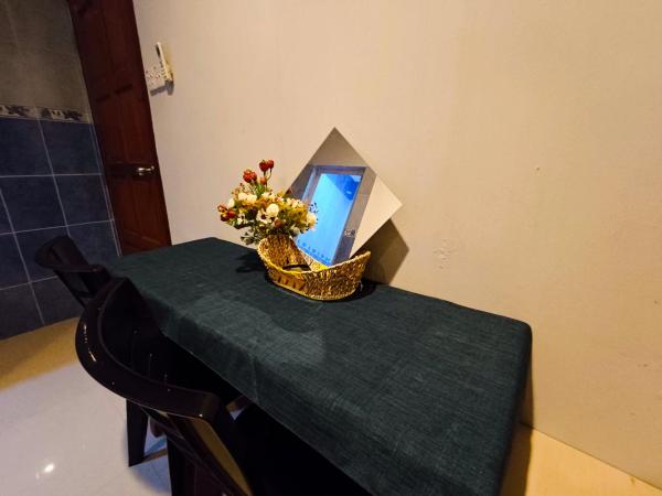 1 Jalan Jaya 7, walking distance to HUKM : photo 1 de la chambre chambre familiale deluxe