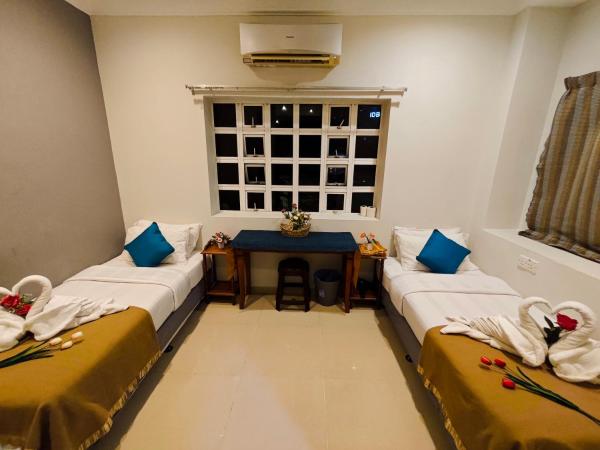 1 Jalan Jaya 7, walking distance to HUKM : photo 5 de la chambre chambre double avec salle de bains privative