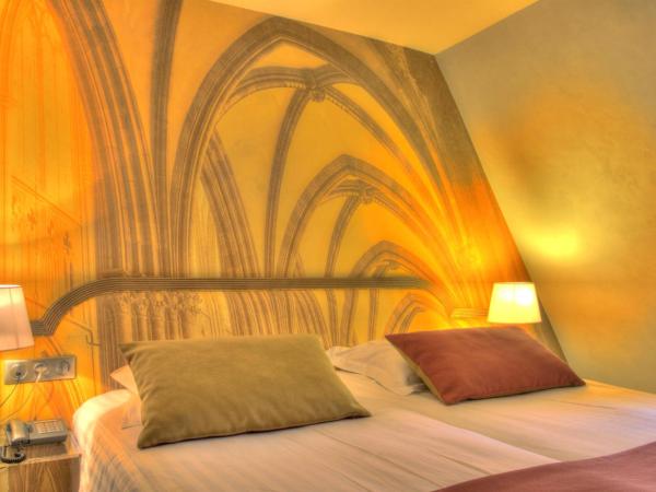 Hotel Cathédrale : photo 6 de la chambre chambre double cosy