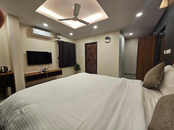 The Urban Nest : photo 8 de la chambre suite lit king-size avec balcon