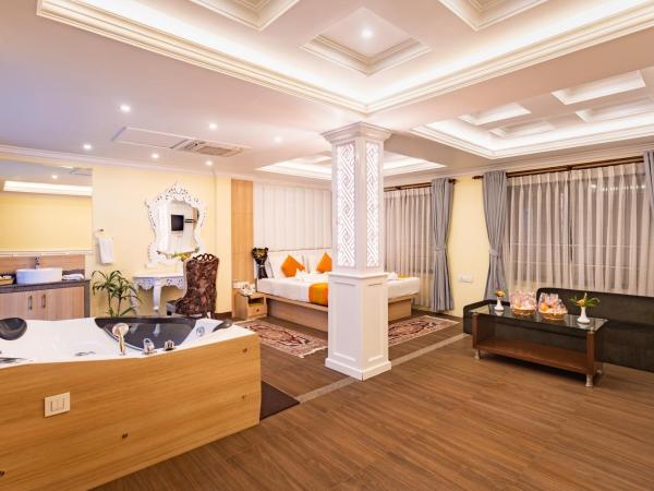 Yellow Pagoda Hotel : photo 3 de la chambre suite