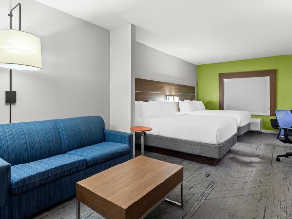 Holiday Inn Express Hotel & Suites Savannah Midtown, an IHG Hotel : photo 1 de la chambre suite disposant de 2 lits queen-size