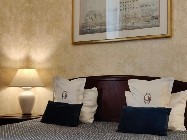 Grand Premium Booking Hotel : photo 3 de la chambre chambre double Économique