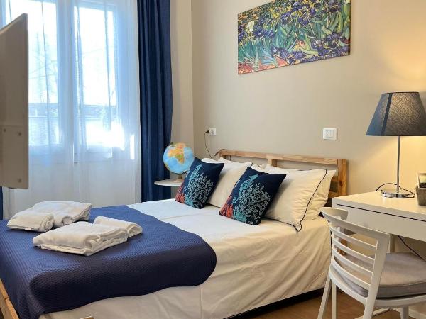 Villa Due Giardini : photo 1 de la chambre chambre double Économique avec salle de bains privative séparée