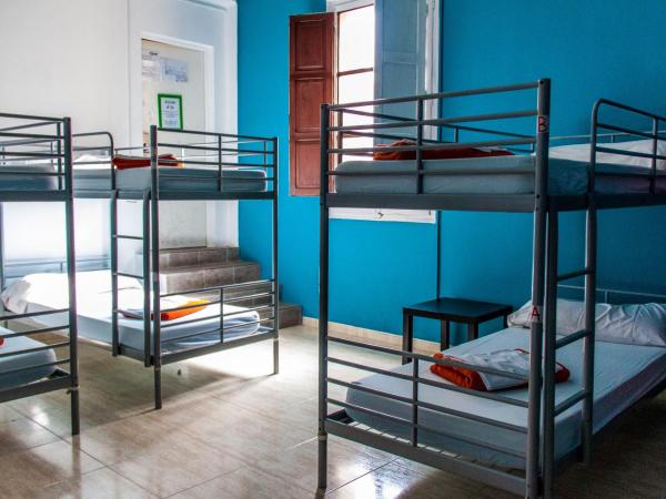 Feetup Home Backpackers Valencia : photo 1 de la chambre lit dans dortoir mixte de 10 lits