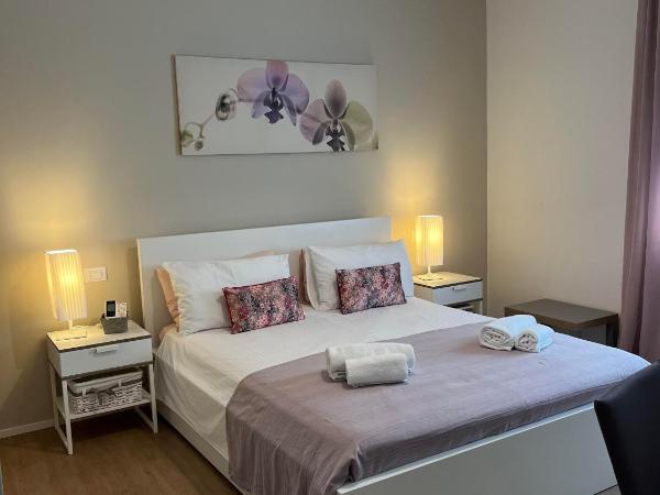 Villa Due Giardini : photo 2 de la chambre chambre double avec salle de bains privative