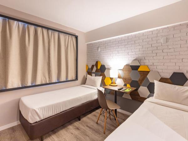 B&B HOTEL Rio de Janeiro Norte : photo 5 de la chambre chambre lits jumeaux