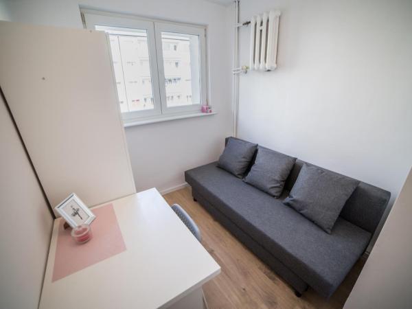 Wrzeszcz - Rooms for rent near to Old Town : photo 2 de la chambre chambre double avec salle de bains commune