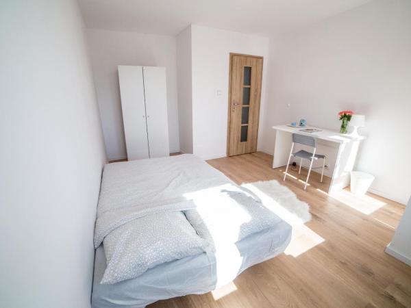 Wrzeszcz - Rooms for rent near to Old Town : photo 5 de la chambre chambre double avec salle de bains commune