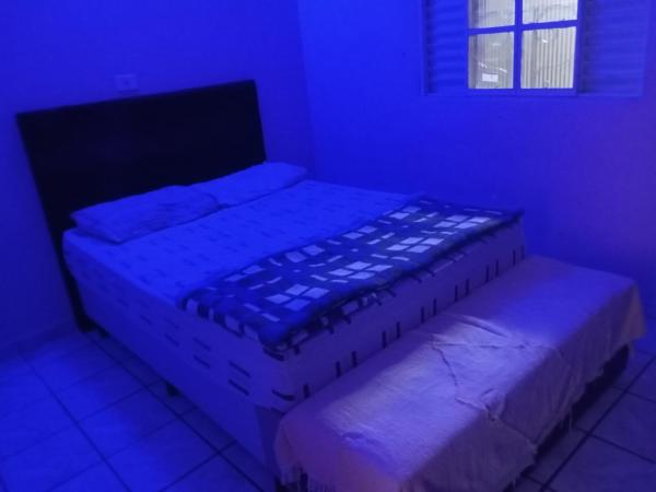 Hostel Bryan Tatuapé : photo 5 de la chambre chambre double standard avec salle de bains commune