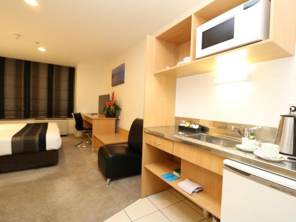 President Hotel Auckland : photo 2 de la chambre studio corporate avec lit king-size