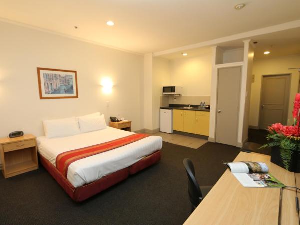 President Hotel Auckland : photo 5 de la chambre chambre familiale 2 chambres avec 1 salle de bains