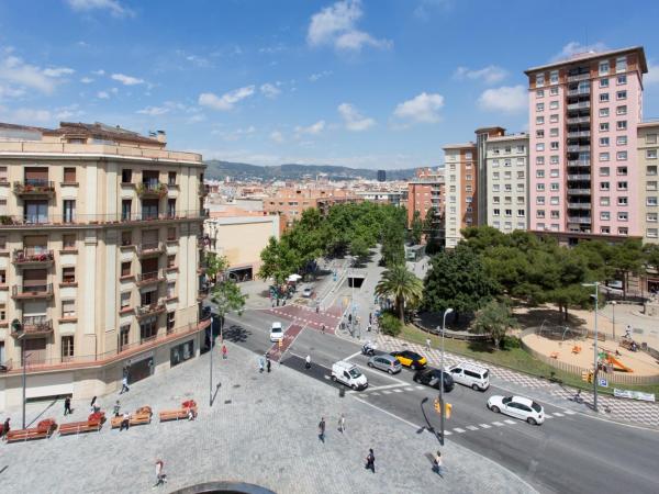 Hostal Sans : photo 4 de la chambre chambre double avec balcon