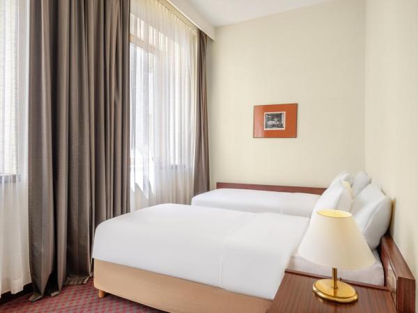 Danubius Hotel Hungaria City Center : photo 2 de la chambre chambre lits jumeaux