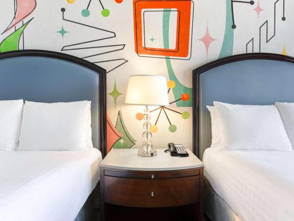The Beverly Hilton : photo 3 de la chambre double oasis room with courtyard patio