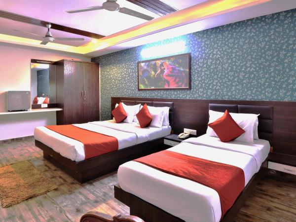 Hotel Sadbhav : photo 2 de la chambre chambre familiale