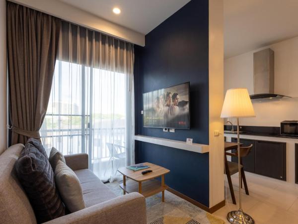 AMIRI PLACE HOTEL : photo 1 de la chambre suite avec balcon