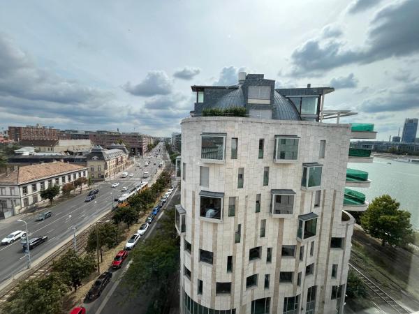 Duna Panorama 90 m2 : photo 1 de la chambre appartement 2 chambres - vue sur eau