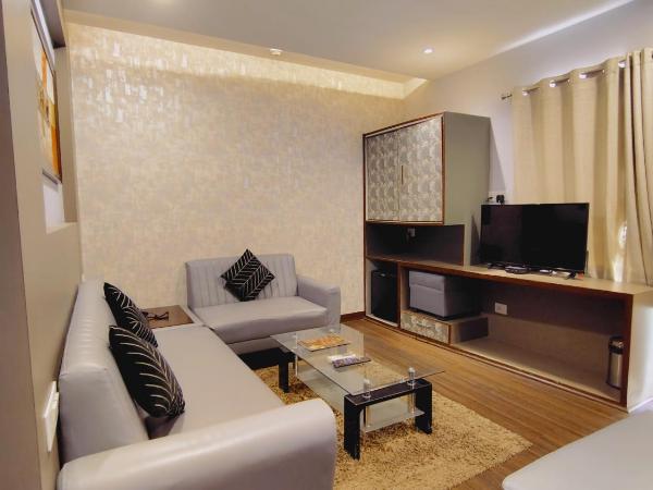 Western Blu : photo 4 de la chambre suite lit king-size avec balcon