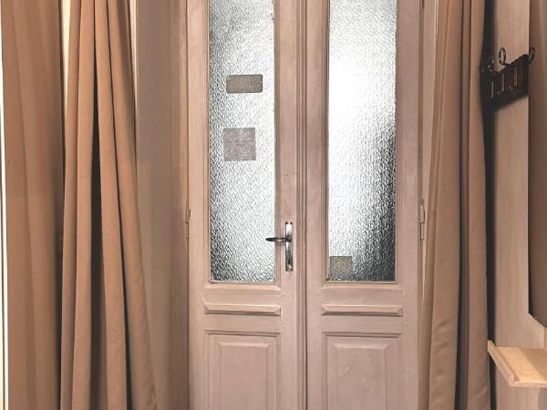 Private Room Pepito : photo 6 de la chambre chambre double avec salle de bains commune