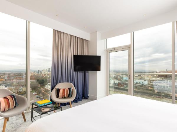 voco St. David's Cardiff, an IHG Hotel : photo 4 de la chambre super junior king suite - tiger bay