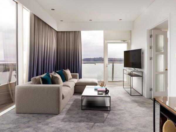 voco St. David's Cardiff, an IHG Hotel : photo 6 de la chambre super king suite with harbour and bay view - tiger bay