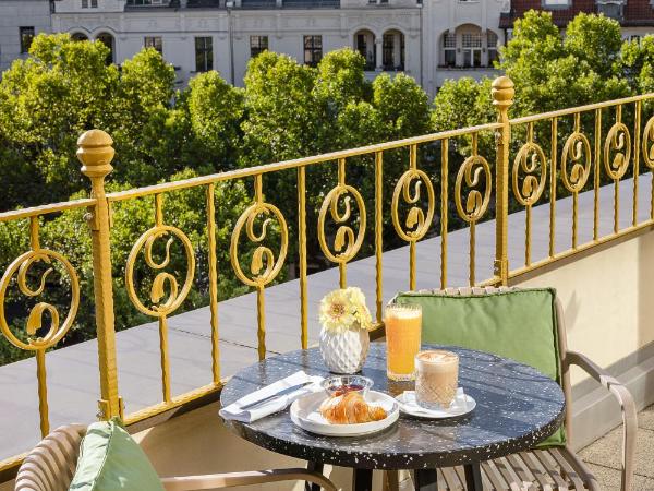 Hotel Bristol Berlin : photo 2 de la chambre suite avec balcon