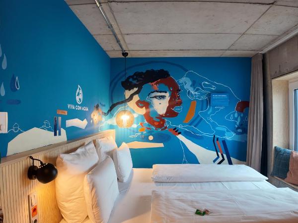 Villa Viva - ein Haus das Brunnen baut : photo 2 de la chambre grande chambre double 