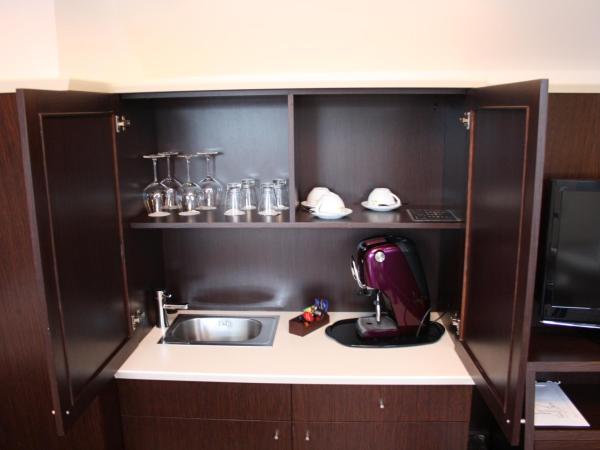 Hotel Grand : photo 4 de la chambre suite en duplex - vue sur château