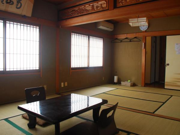 Tiny GuestHouse Umekoji 梅小路 : photo 5 de la chambre chambre quadruple de style japonais