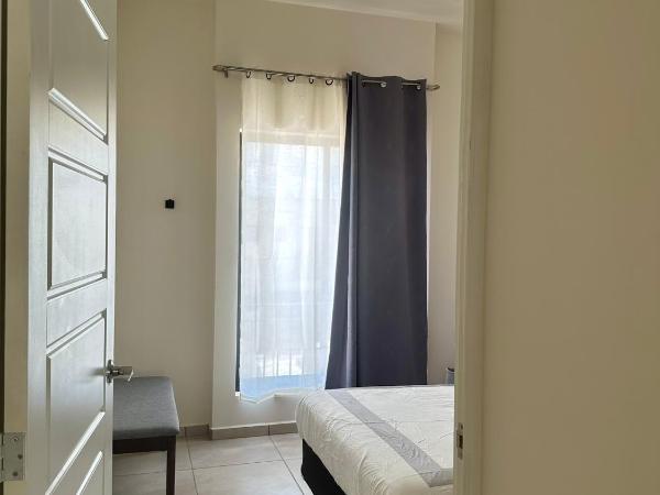 Habitación con baño privado, frente al Conin : photo 4 de la chambre chambre double avec salle de bains privative