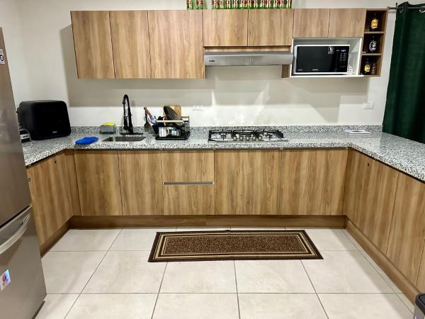 Habitación con baño privado, frente al Conin : photo 8 de la chambre chambre double avec salle de bains privative