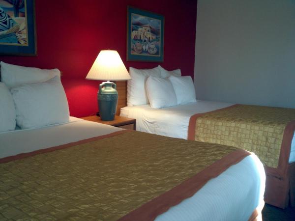 Hawthorn Suites by Wyndham Albuquerque : photo 2 de la chambre chambre 2 lits queen-size - non-fumeurs