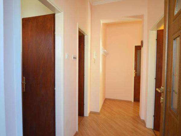 Apartment Kuftic - Relax Zone - Quiet Street : photo 6 de la chambre appartement avec balcon