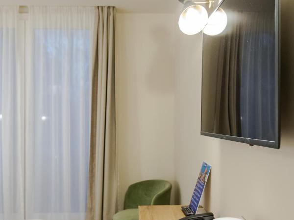FH55 Grand Hotel Mediterraneo : photo 3 de la chambre chambre double ou lits jumeaux supérieure - vue sur rivière