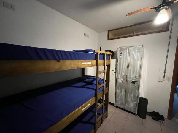 Quarto compartilhado em Pousada Ipanema : photo 1 de la chambre lit simple en dortoir