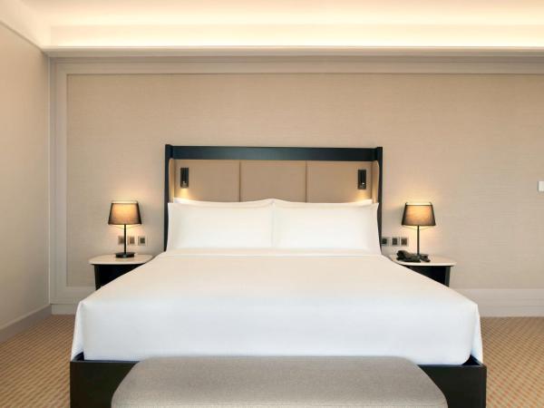 Hilton Kuching Hotel : photo 4 de la chambre deluxe executive king room with river view