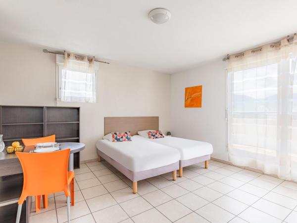Appart'City Classic Thonon Les Bains : photo 2 de la chambre studio lits jumeaux