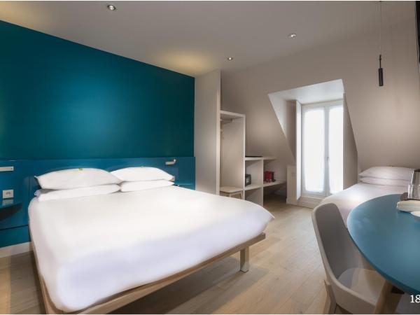 Hotel Andréa : photo 2 de la chambre chambre triple avec balcon