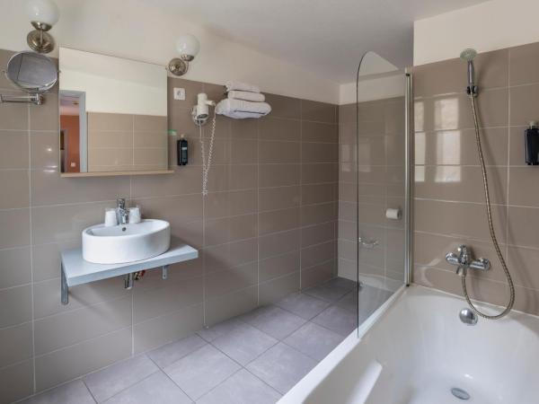 The Originals Boutique, Hôtel Danieli, Avignon : photo 3 de la chambre chambre double