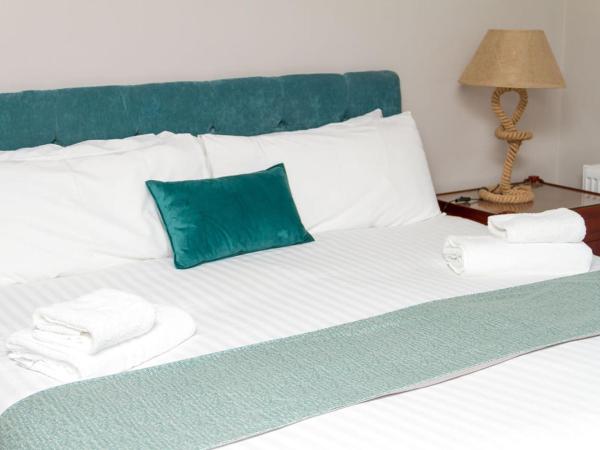 The Captain Cook : photo 3 de la chambre chambre double avec salle de bains commune