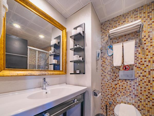 Prime Beach Hotel Ex Ideal Prime Beach : photo 1 de la chambre chambre double ou lits jumeaux standard avec balcon