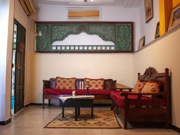 Dar kenza Tunis : photo 1 de la chambre appartement - rez-de-chaussée
