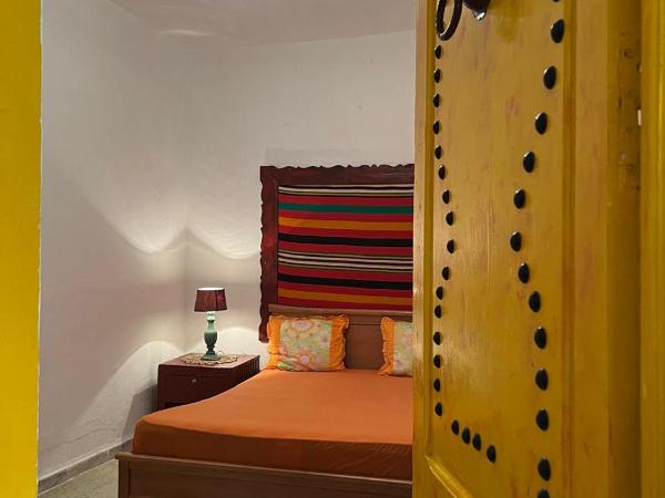 Dar kenza Tunis : photo 4 de la chambre appartement avec douche