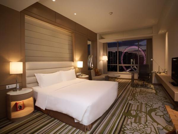 Holiday Inn Tianjin Riverside, an IHG Hotel : photo 5 de la chambre chambre lit king-size standard avec vue